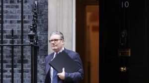 Politiko pojašnjava proceduru: Kako smeniti britanskog premijera Starmera u pet koraka 12