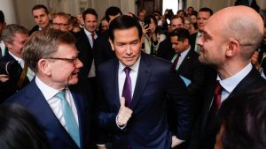 "Razorna sila upakovana u čokoladu i tople emocije": Analiza govora Marka Rubija u Minhenu 7