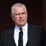 Bivši britanski princ Endru pušten iz policije posle višečasovnog ispitivanja 3