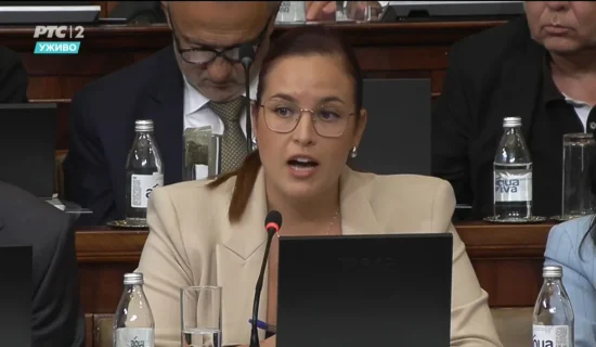 Štampanje bojanki i skupljanje čepova: Za organizaciju ministarke Pavkov milioni iz državne kase 9