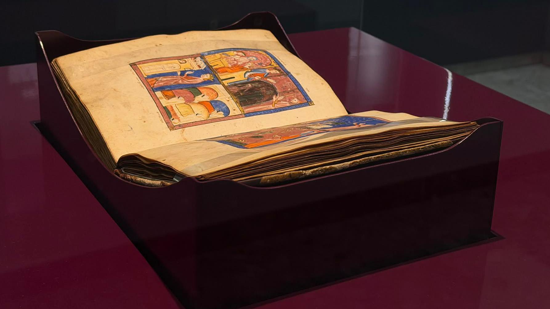 Sarajevska Hagada: Feniks koji se ponovo brani 4 Sarajevska Hagada u muzeju