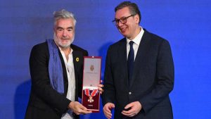 "Svi su se kleli u Čedu, pa šta ostade od Čede": Karikaturista Dušan Petričić objašnjava kako je Milutin Petrović završio u društvu Ane Bekute 21 "Svi su se kleli u Čedu, pa šta ostade od Čede": Karikaturista Dušan Petričić objašnjava kako je Milutin Petrović završio u društvu Ane Bekute 11