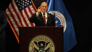 Trampova administracija povlači 700 ICE agenata iz Minesote 25