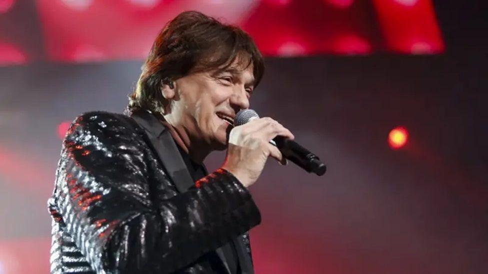 Bačena bomba u dvorište kuće Zdravka Čolića, motiv i počinioci nepoznati 9