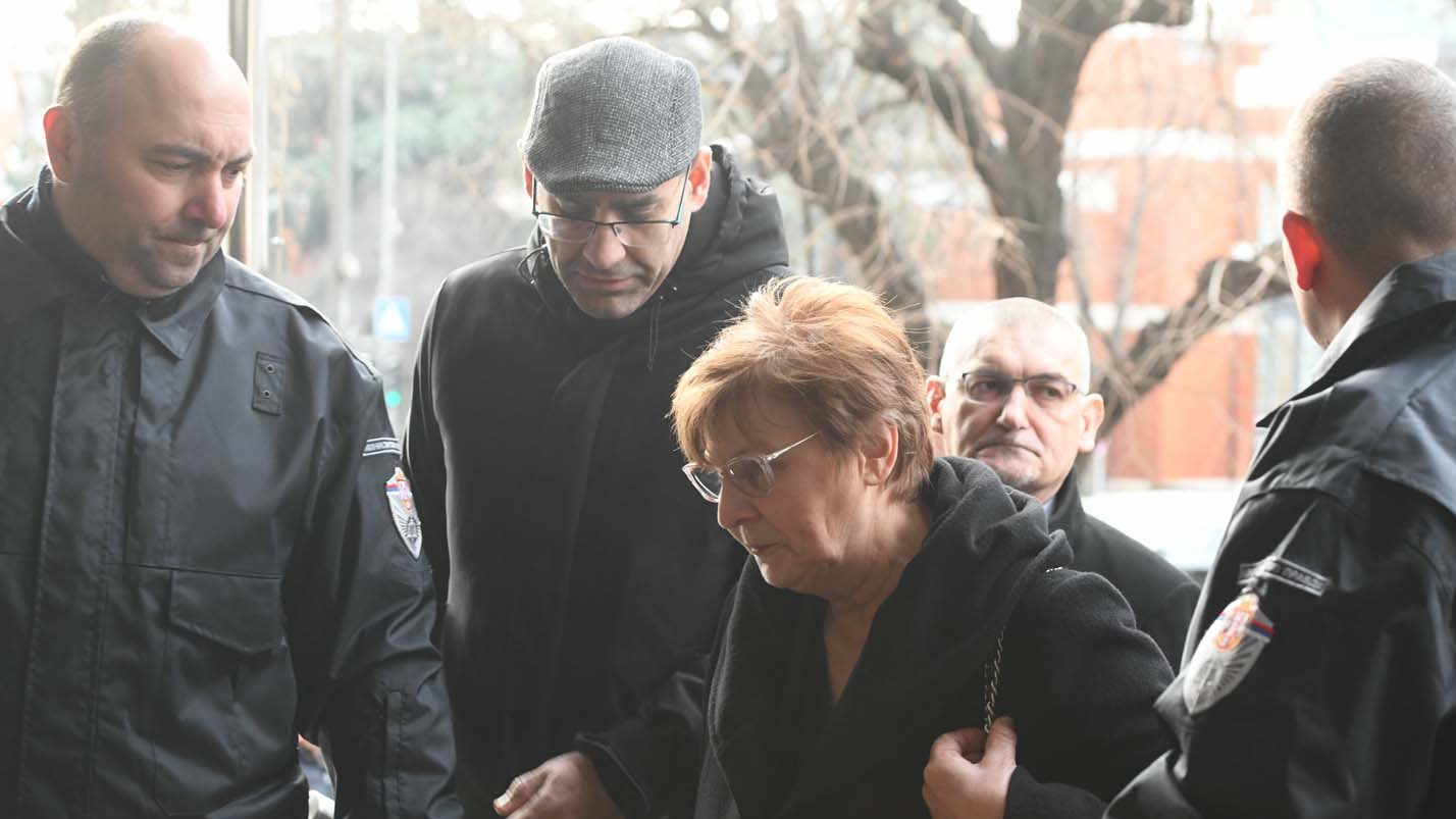 Ko je Slavica Jelača: Sekretarka, koja tvrdi da nije izašla 