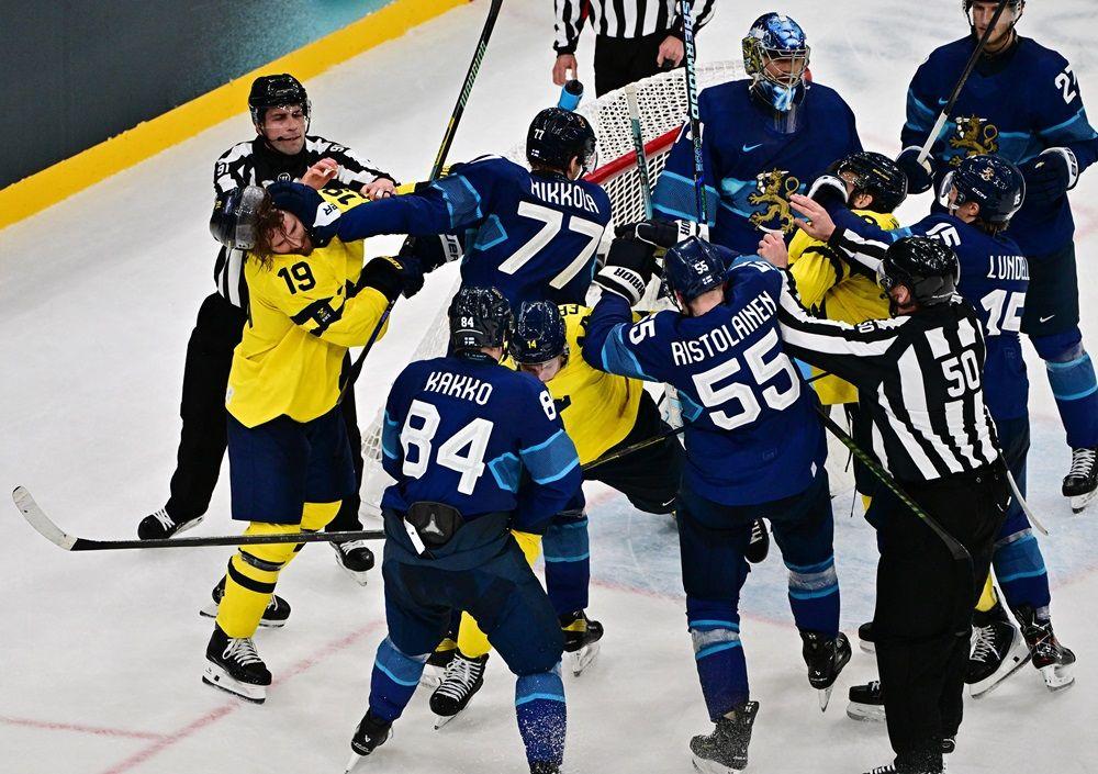 Pršti na ledu: Komšijska tuča na Zimskim olimpijskim igrama 8 utakmica finske i švedske u hokeju na ledu na zimskim olimpijskim igrama, tuča u hokeju na ledu