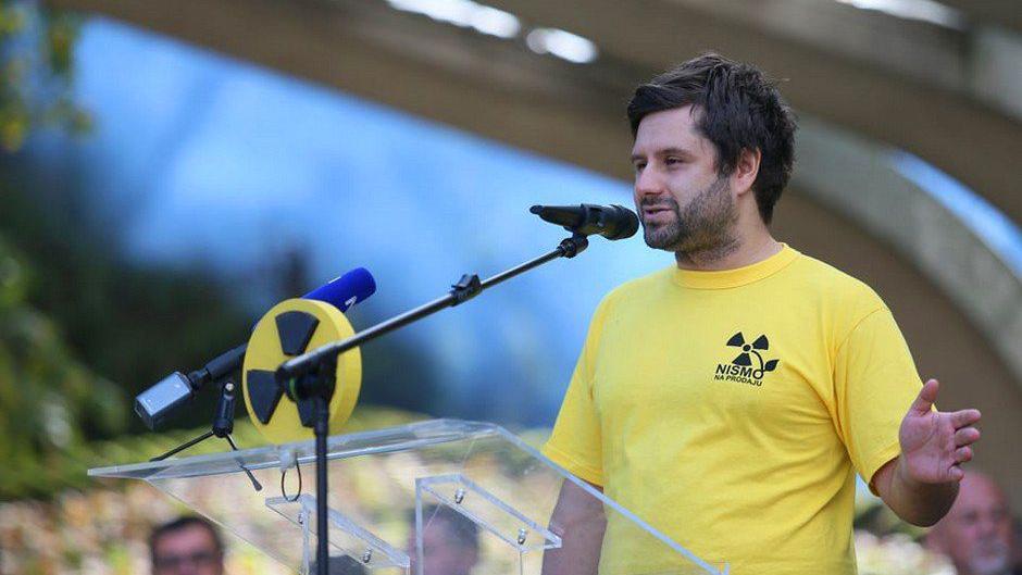 Mario Crnković na jednom od protesta protiv otvaranja Centra za zbrinjavanje otpada