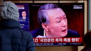 Doživotni zatvor za bivšeg predsednika Južne Koreje 16 Doživotni zatvor za bivšeg predsednika Južne Koreje 12