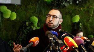 Ko je Tomislav Tomašević, gradonačelnik Zagreba, koji je optužio HDZ vladu Plenkovića da kontroliše Tompsona? 1