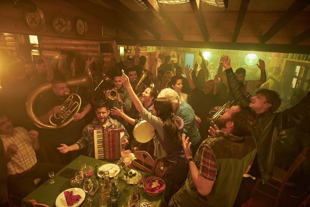 Nova porodična komedija stiže u bioskope: „Sportsko srce" premijerno 10. marta u Sava Centru 2 Nova porodična komedija stiže u bioskope: „Sportsko srce" premijerno 10. marta u Sava Centru 1