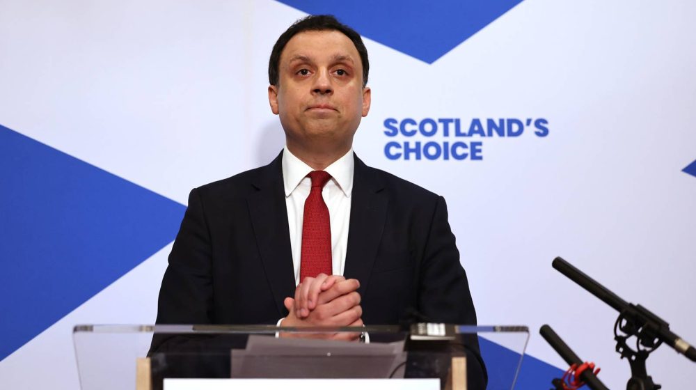 Anas Sarvar, lider škotskih laburista