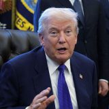 Tramp obrisao snimak na kojem su Barak i Mišel Obama prikazani kao majmuni 7