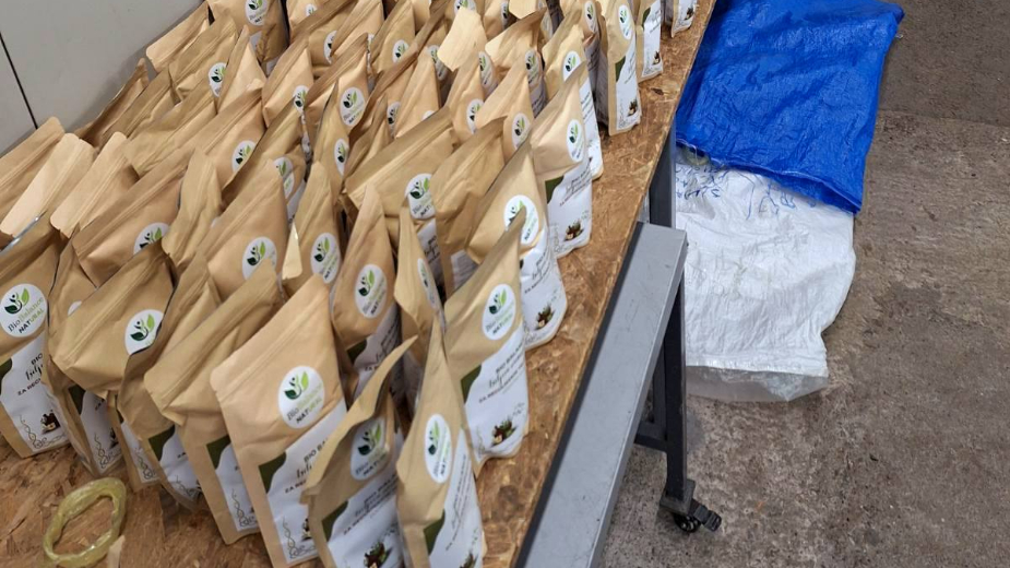 Zaplenjena veća količina čaja za mršavljenje na granici 10