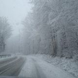 AMSS: Zbog slabog snega na kolovozu i jutarnjeg mraza opasnost od klizavih deonica 6