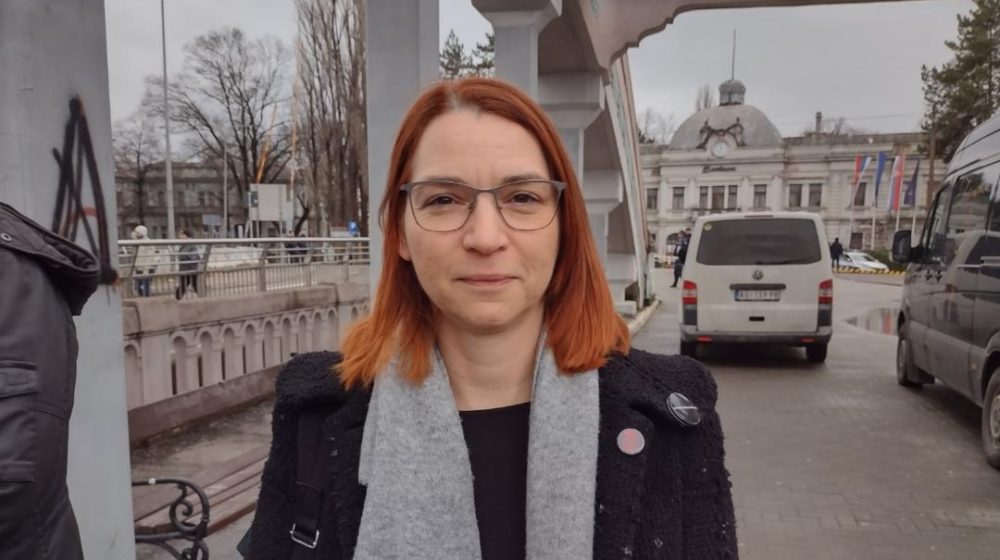 "Predsedničkim dekretima se ne aboliraju oni koji lome vilice": Jelena Kleut na protestu u Kragujevcu 11