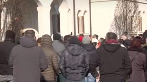 Vernici se okupili u Kraljevu kako bi podržali mitropolita Justina: Delagacija SPC kontroliše Eparhiju žičku 1