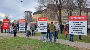 Još jedan protest Novosađana koji se protive izgradnji crkve nadomak ulaza na gradsku plažu 9 Još jedan protest Novosađana koji se protive izgradnji crkve nadomak ulaza na gradsku plažu 8