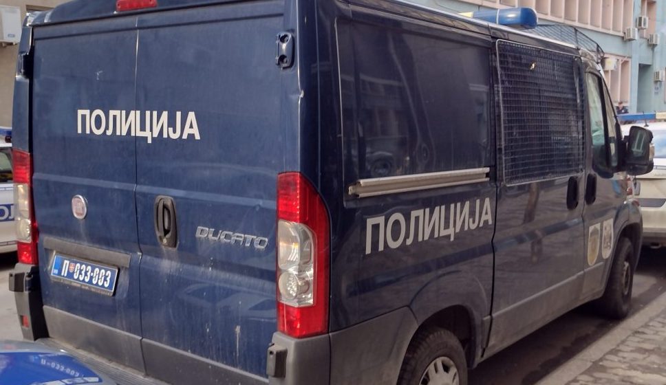 U Kragujevcu uhapšen mladić osumnjičen da je ukrao kutiju za dobrovoljne priloge iz pošte na Aerodromu 12