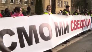 "Generalštab je simbol naših rana i odnosa prema nasleđu": Studenti prate početak suđenja Selakoviću 15