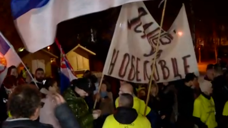 Protest studenata i građana u Velikoj Plani zbog selektivnog zatvaranja ugostiteljskih objekata 8