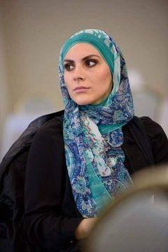 Nošenje hidžaba u Srbiji: Šta treba da znate 6 Devojka sa maramom na glavi