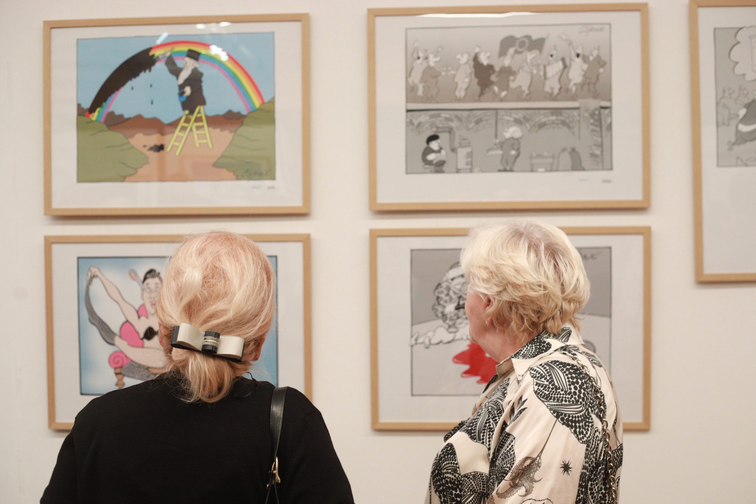 "Koraks je nacionalno blago": Izložba "U nedostatku dokaza" otvorena u Muzeju devedesetih 2 "Koraks je nacionalno blago": Izložba "U nedostatku dokaza" otvorena u Muzeju devedesetih 2