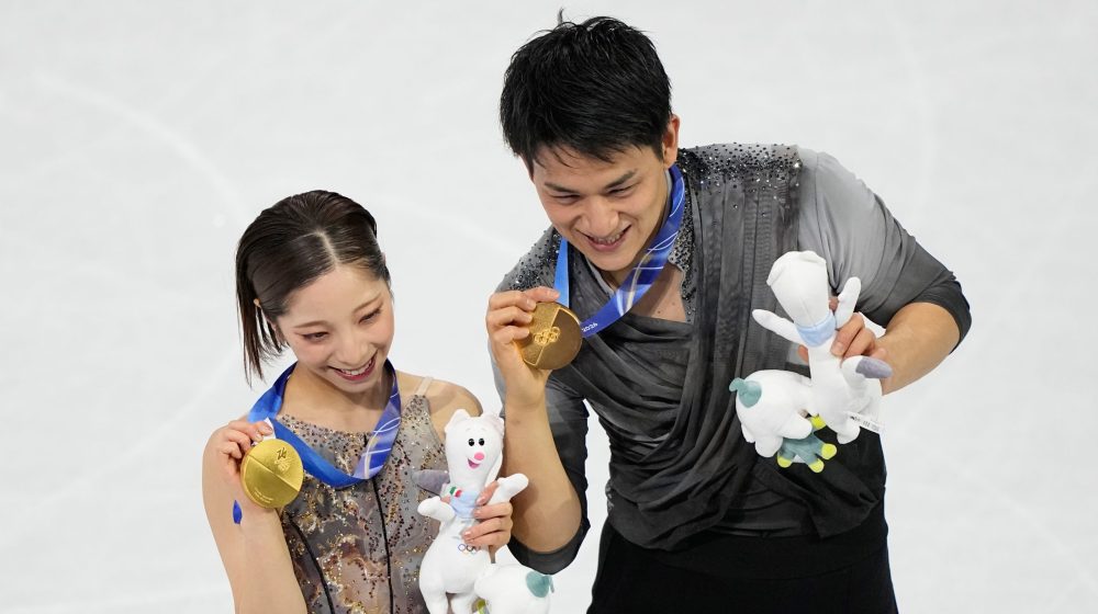 Japanski klizači Riku i Kihara osvojili zlato u konkurenciji parova 8