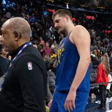 Marej tragičar, a sudije nisu želele da daju Jokiću šansu da donese trijumf Nagetsima (VIDEO) 3