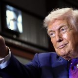 Spremite se: Tramp traži objavljivanje vladinih dokumenata o vanzemaljcima 9