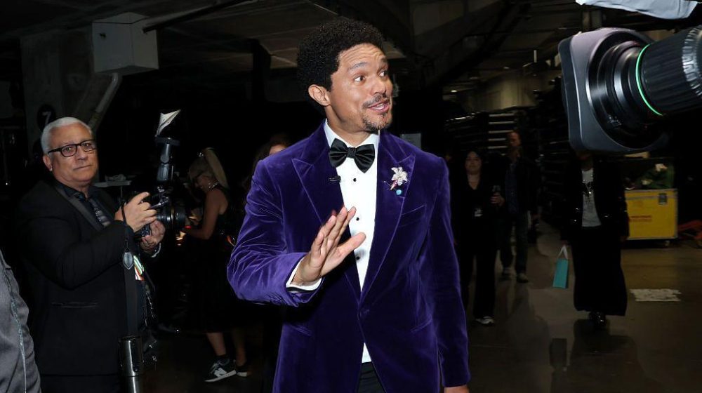 Tramp preti tužbom komičaru Trevoru Noi zbog šale o Epstinu na dodeli Gremija 5