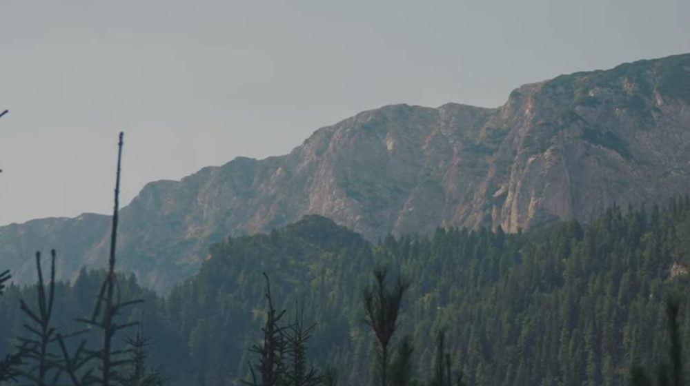 Planinar nestao na vrhu Hajle: Kosovska i crnogorska gorska služba tragaju za njim 9