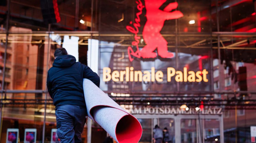 Svet gori, festivali ćute: Povodom Vendersove izjave na Berlinalu da umetnost treba da bude izvan politike 1