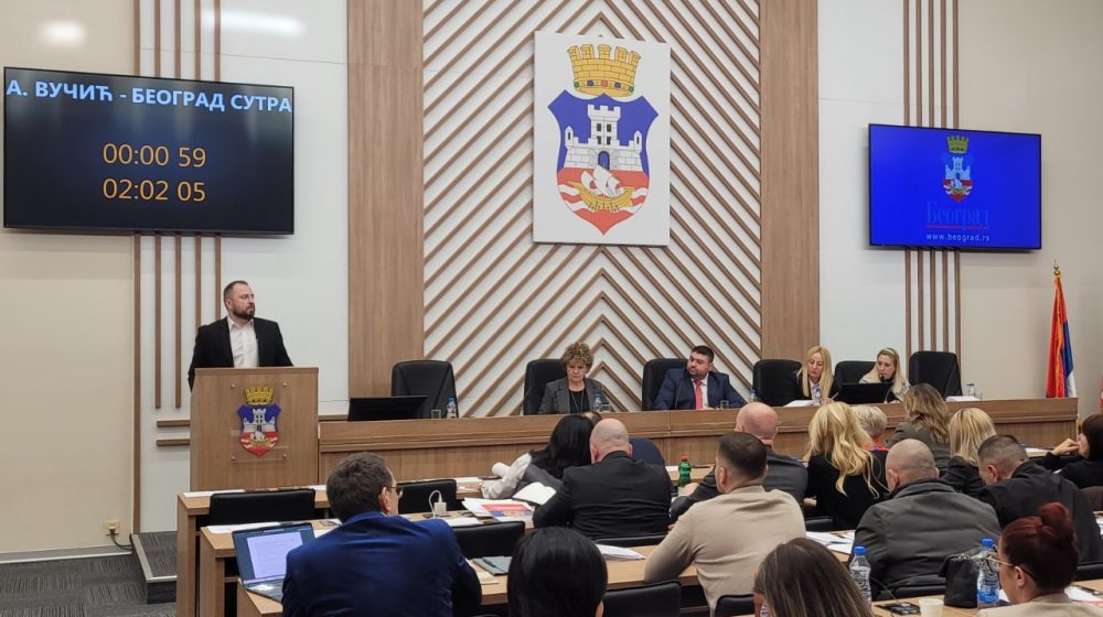 Skupština grada Beograda: Opozicija o bezbednosti u saobraćaju, Apoteci Beograd i Šapićevim projektima, vlast o opoziciji 1