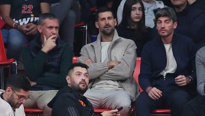 Marko Nikolić otpustio pomoćnika jer je sa Novakom Đokovićem gledao meč Olimpijakos - Crvena zvezda 8