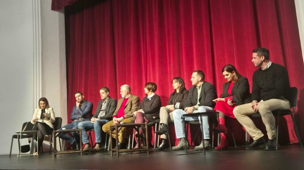 Održana tribina "Od bunta do institucija": Opozicija poručila – moramo se dogovoriti sa studentima o minimumu zajedničkog interesa 10