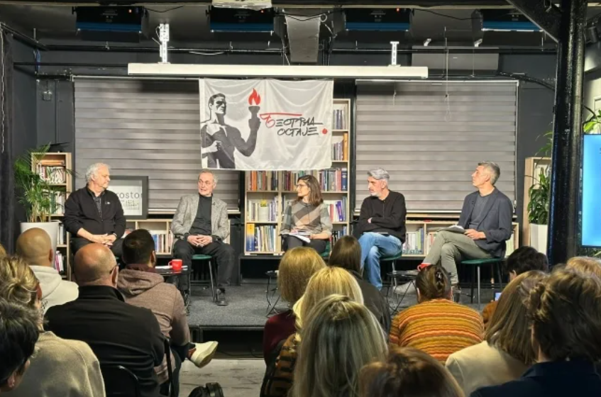 Tribina "Na Ušću dveju reka ispod kranova" FOTO: Dajana Ivanović / Beta