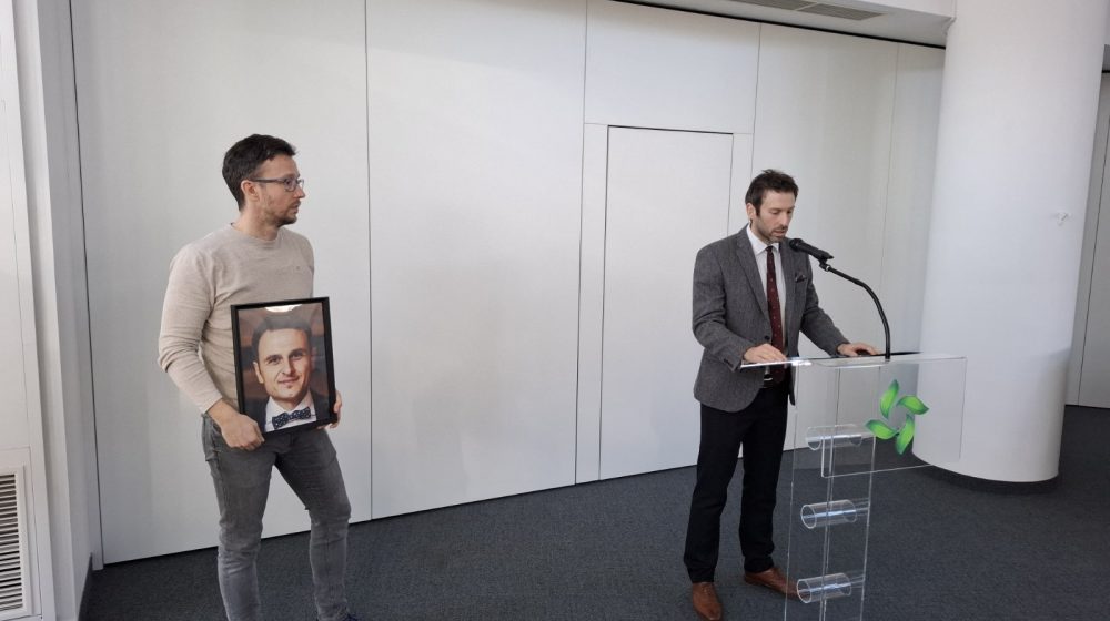 Amfiteatar Instituta BioSens u Novom Sadu dobio ime po naučniku Vasku Sazdovskom, poginulom u padu nadstrešnice 8