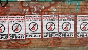 Plakati mržnje u Novom Sadu pozivaju na "izlečenje" od "blokaderskog terorizma" 15