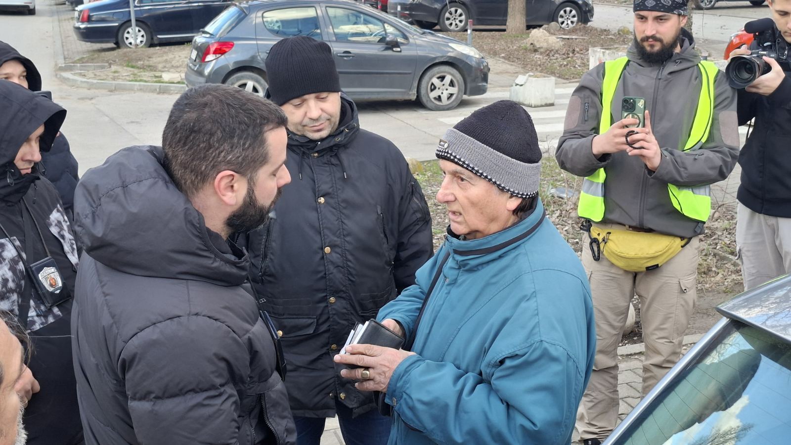 Sindikat Fakulteta tehničkih nauka: "Naša koleginica napadnuta u kampusu, nasilje vam neće proći" 2 Sindikat Fakulteta tehničkih nauka: "Naša koleginica napadnuta u kampusu, nasilje vam neće proći" 2
