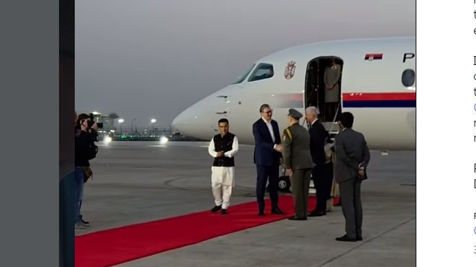 Vučić stigao u Nju Delhi (VIDEO) 11