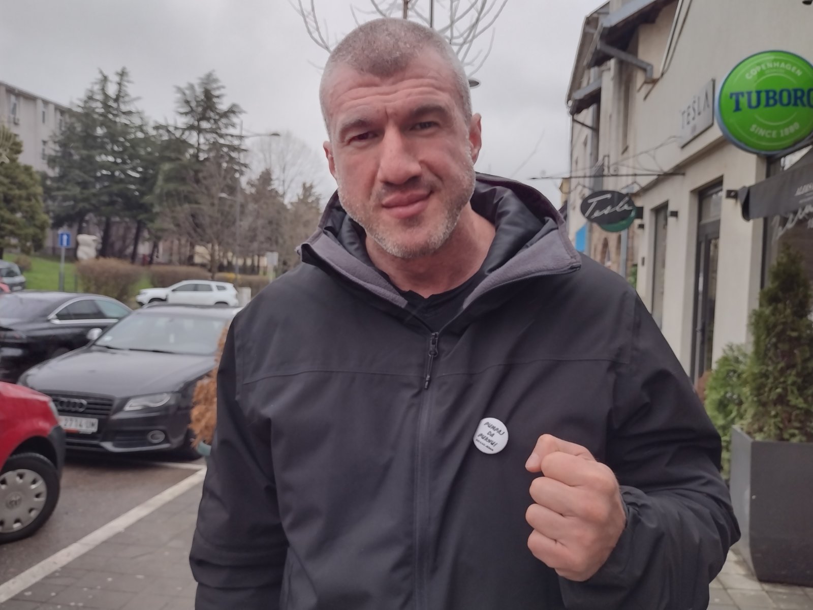 Lokalni izbori: Vučić proglasio pobedu u svih deset mesta, studentska lista u Kuli ne priznaje razultate koje je objavio SNS (FOTO, VIDEO) 9