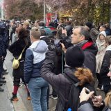 U Kuli napeto i dalje, policija sprečila fizički sukob (FOTO, VIDEO) 1