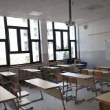 Novi Sad: Klima u školi pala detetu na glavu, nije teže povređeno 9