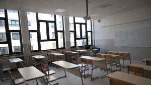Novi Sad: Klima u školi pala detetu na glavu, nije teže povređeno 15