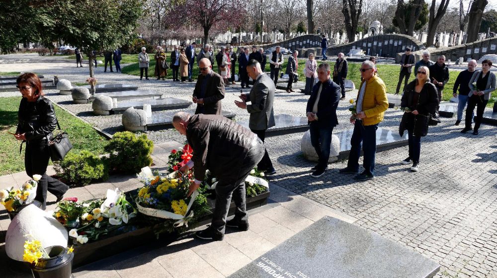 Ubistvo premijera, uvod u zlatno doba 1