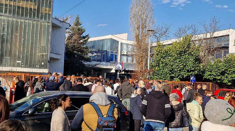 Uprava OŠ "Prva vojvođanska brigada" demantuje da je policija saslušala nastavnika na času 1