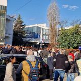 Uprava OŠ "Prva vojvođanska brigada" demantuje da je policija saslušala nastavnika na času 5