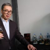 „Prestravljen od gubitka vlasti“: Zašto Vučić tako neumoljivo i kršeći zakon vodi kampanju za lokalne izbore? 4