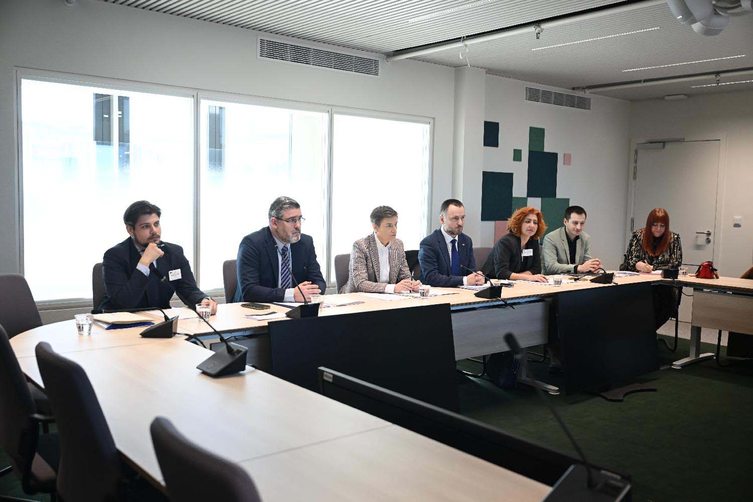 “Sanira političku štetu koju je sama proizvela Mrdićevim zakonima”: Šta Brnabić radi u Briselu? 2