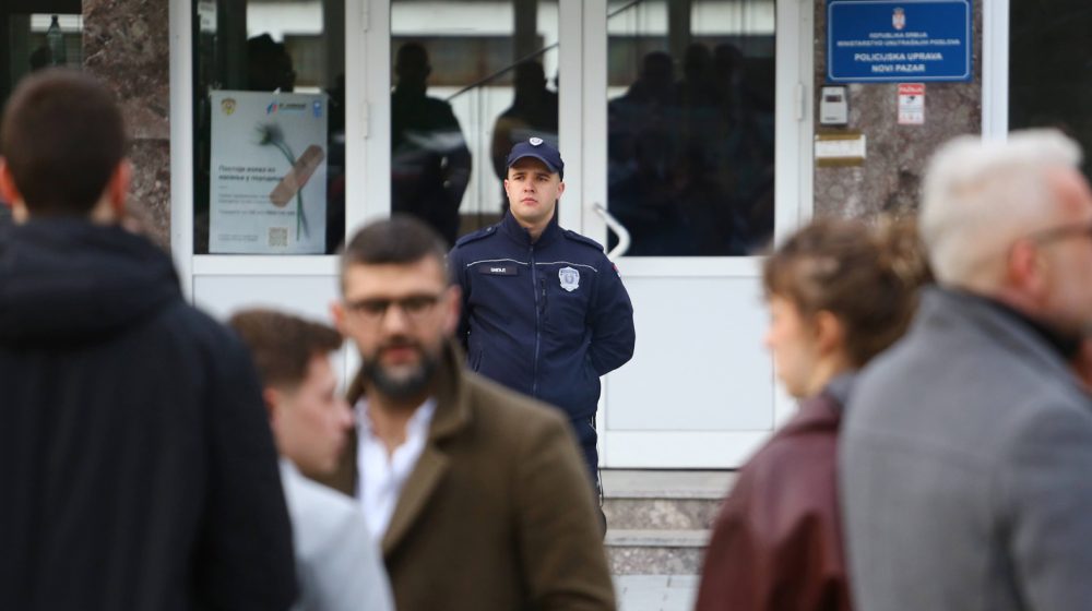"Država je odavno u diktaturi": Oglasili se studenti Državnog univerziteta u Novom Pazaru povodom pritvora dvojice kolega 1